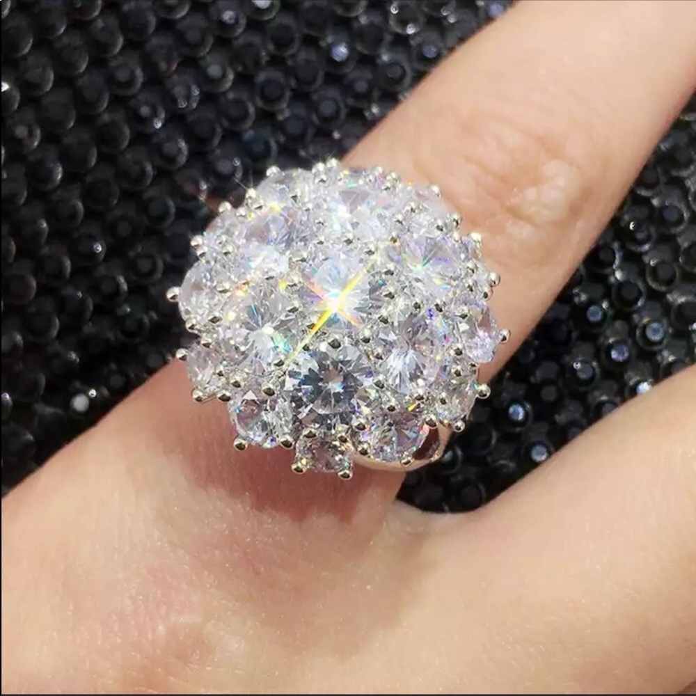 New 925 Silver Flower Diamonds Ring